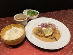 和+洋+亜cooking ふぅ～ど 八代松江通店のおすすめランチ1
