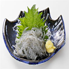 《旬の魚を味わう》[静岡県駿河湾産]生桜海老刺身/生シラス刺身/ぶつ切りトロビンチョウ刺身 各