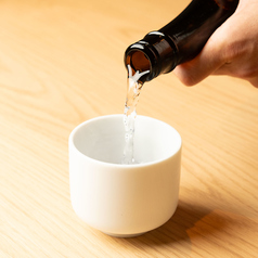 地酒は日替わりのラインナップでご用意！