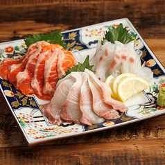 豊洲直送鮮魚のお刺身三点盛り合わせ(1人前)