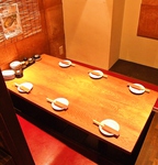 人気の掘りごたつタイプのお席は女子会に大人気。”ときしらず”のご宴会コースで充実したひと時を！