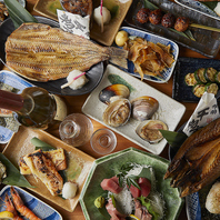 鮮魚と、旬の野菜、香ばしく焼き上げる炉端料理を中心に