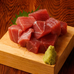 赤字覚悟！マグロぶつ盛り放題１分間１０６円の写真