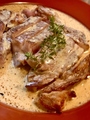 料理メニュー写真 イベリコ豚の低温調理 タスマニアマスタードのソース