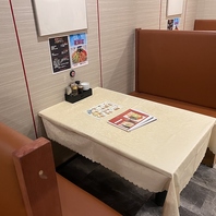 広々としたテーブル