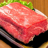 赤身・肉質にこだわった「肉料理の本格派」