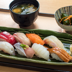 寿司定食(サビ入・サビ抜）