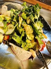 青森産ホタテと水菜とアボカドのサラダ