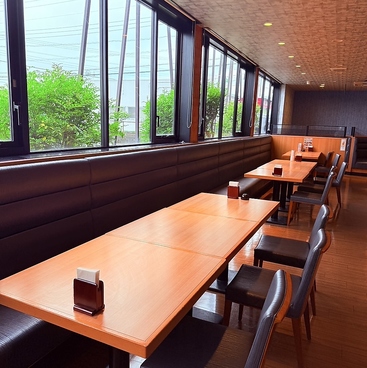 ステーキのあさくま 富士宮店の雰囲気1