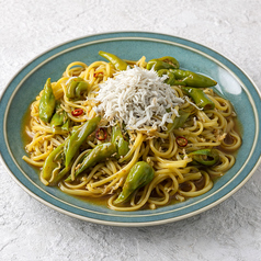 しらすと獅子唐の山椒ペペロンチーノ　生スパゲティ
