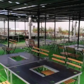 BBQの機材がすでに設置されています！さらに炭おこしの必要もなし！手ぶらでBBQを楽しみたい方にもおすすめの機材・食材・ドリンク全て込みのコースもご用意♪詳しくはコースページへ！