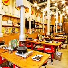 団体様も座れるテーブル席。40名様までご利用頂けます。