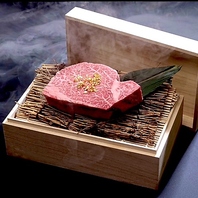 自社の精肉店を活かした逸品や希少部位メニューの数々！