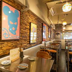 ２名でゆっくり座れるテーブル席！日常利用からデートや、女子会まで様々なシーンで利用ください☆