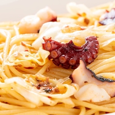 海鮮と野菜入りペペロンチーノ