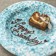 特別な日をより素敵に演出する【メッセージプレート】