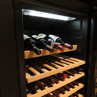 常時50種類以上のワインをご用意。