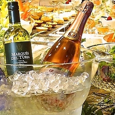 出張パーティでもバーテンダーによる本格ドリンクを。