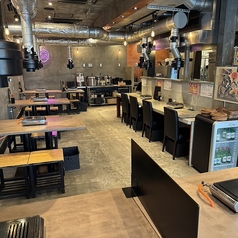 カウンター席もご準備。気軽にご来店ください。