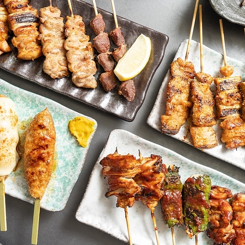 駅近好立地！自慢の焼鳥や美味しい料理と種類豊富なお酒の組み合わせで至福の時を！