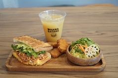 トマトバジルチキンランチ