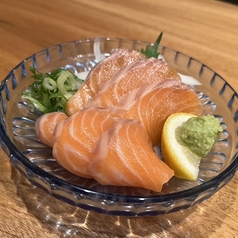 サーモンの刺身
