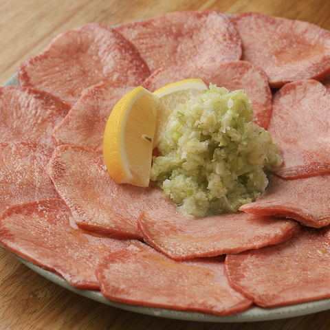 梅田で人気の日高商店が天満に新登場！高品質な黒毛和牛をリーズナブルに♪