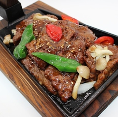 鉄板! 牛肉黒胡椒炒め