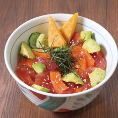 【華煌】 まぐろ&サーモン(トラウト)とアボカドのポキ丼