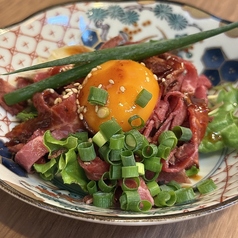 ・ローストビーフユッケ