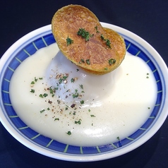 新じゃがの揚げ饅頭 しじみの和風クリーム餡 じゃがチップス パセリ