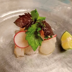 本日鮮魚のカルパッチョ　薬味野菜と