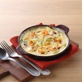 料理メニュー写真&nbsp;海老とアボカドのクリーミーグラタン