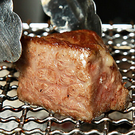 素材にこだわった炭焼き