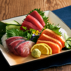 釜炊きごはんとお刺身定食