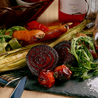 つながりのある生産者から仕入れる、旬の恵み◎