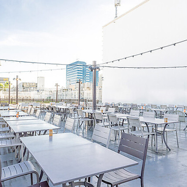 韓国酒場ビアガーデン ルミネエスト新宿の雰囲気1