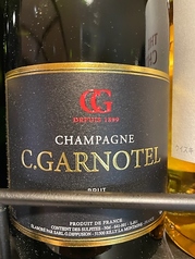 なみなみシャンパン