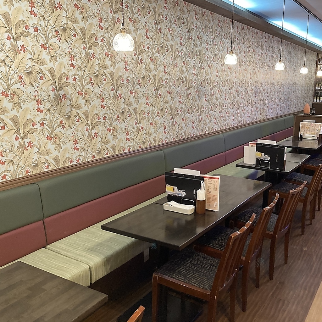 店内は50席と広々とした空間で貸切にも対応可能です♪各種宴会にもおすすめです！