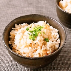 しそ香る梅ひじきと空豆の混ぜご飯