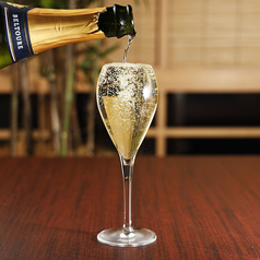 なみなみスパークリング(白/ロゼ/甘口)