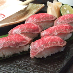 【濃厚な味わいで、贅沢気分♪】「黒毛和牛の握り寿司」の写真