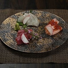 鮮魚の盛り合わせ3種（1人前）