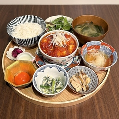 愛美千璃帝喰（エビチリ定食）