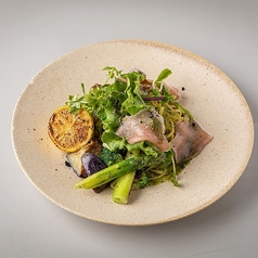 生ハムとグリル野菜のジェノベーゼパスタ