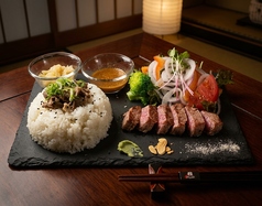 NIKU DINNING Miyabi亭のおすすめランチ1