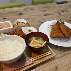 昔ながらのアジフライ定食