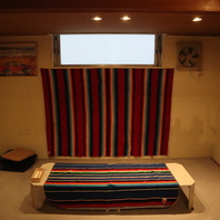 春吉の隠れ家で、スパイスを囲む賑やかなひとときを