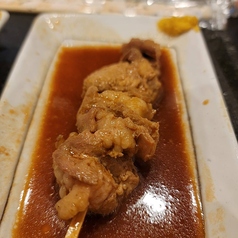 和牛ホルモン煮込み串