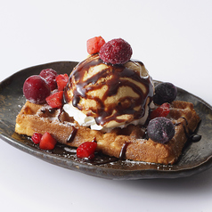 選べるアイスのワッフルオンアイス